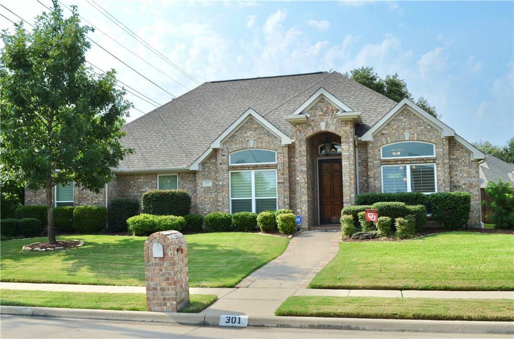 Property Photo:  301 Salisbury Lane  TX 75028 