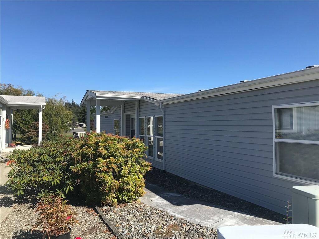 Property Photo: 512 NW Silver Glen Lane WA 98311