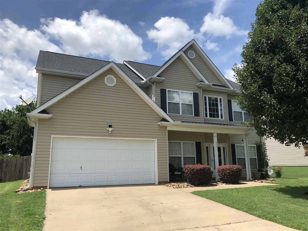 Property Photo: 606 Flintrock Drive SC 29316-7436