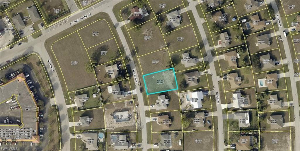 Property Photo: 113 NE 5th Avenue FL 33909