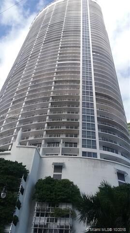 Property Photo: 1750 N Bayshore Dr 5007 FL 33132