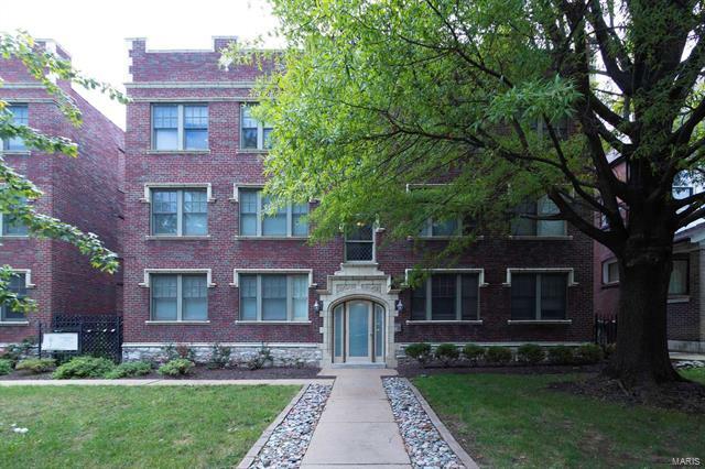 Property Photo: 4228 McPherson Avenue 312 63108