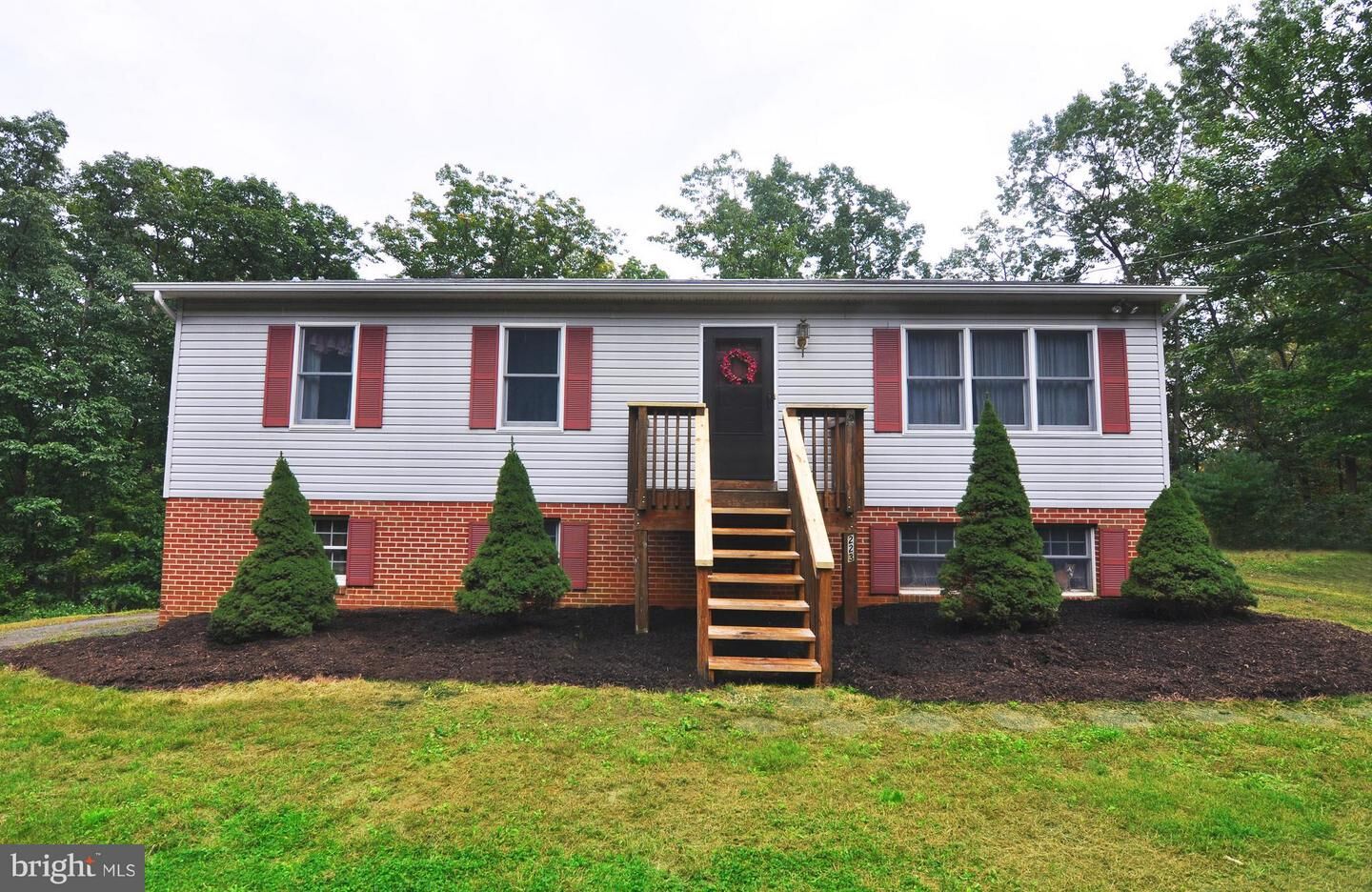 Property Photo: 223 Falcon Trail VA 22602