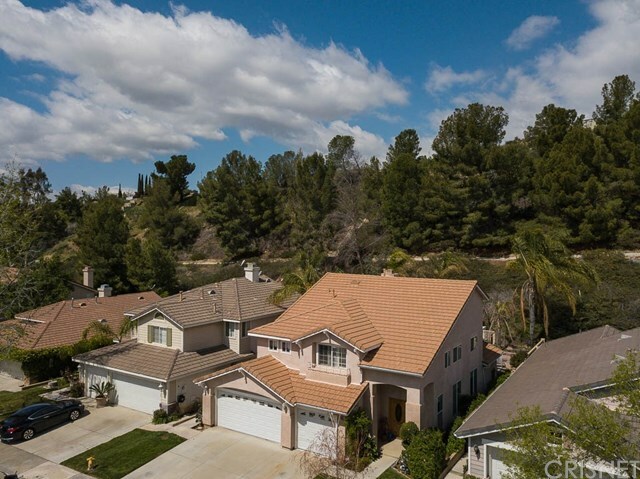 Property Photo:  27671 Ron Ridge Drive  CA 91350 