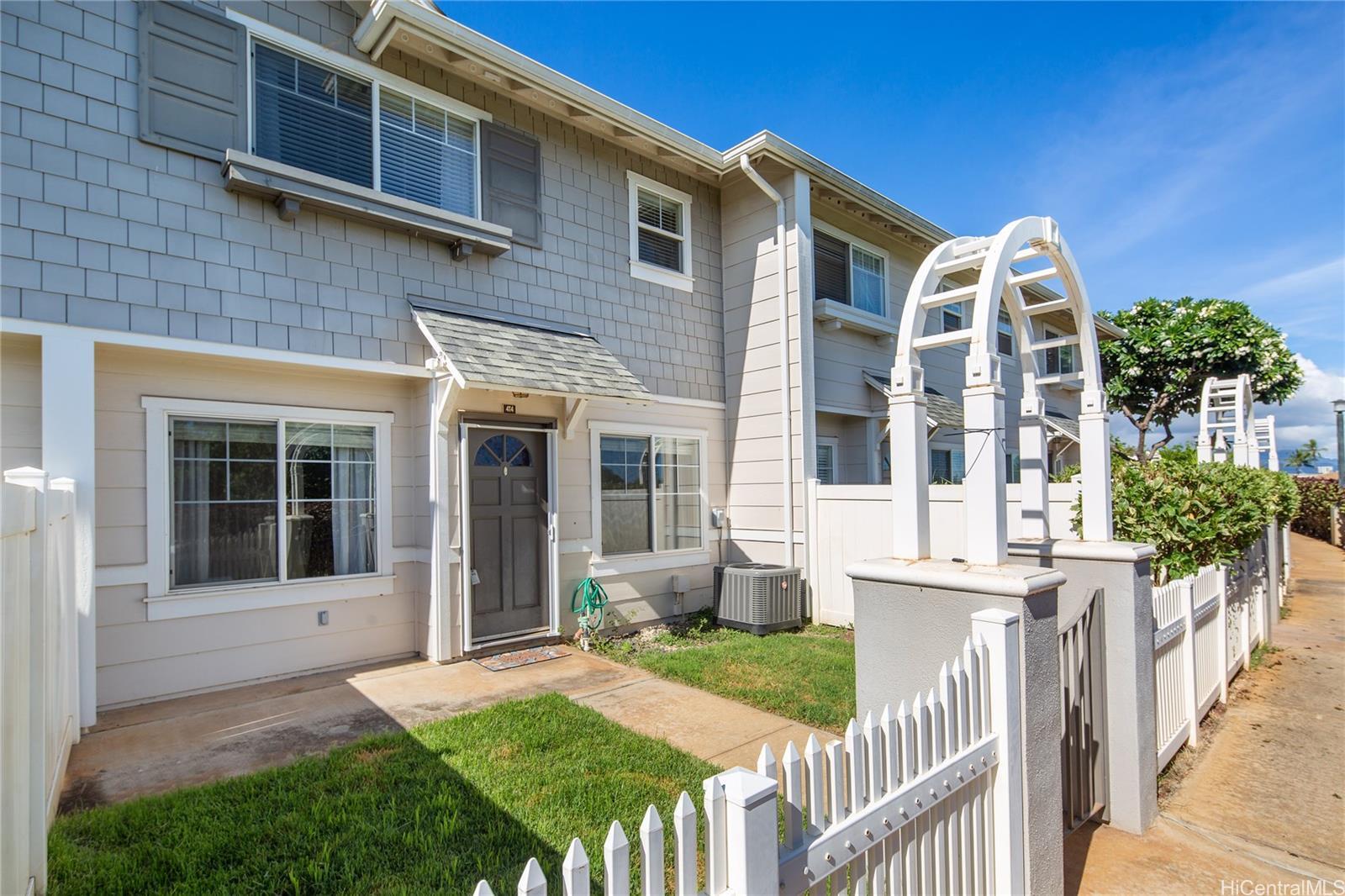 Property Photo:  91-1031 Kaimalie Street 4T4  HI 96706 