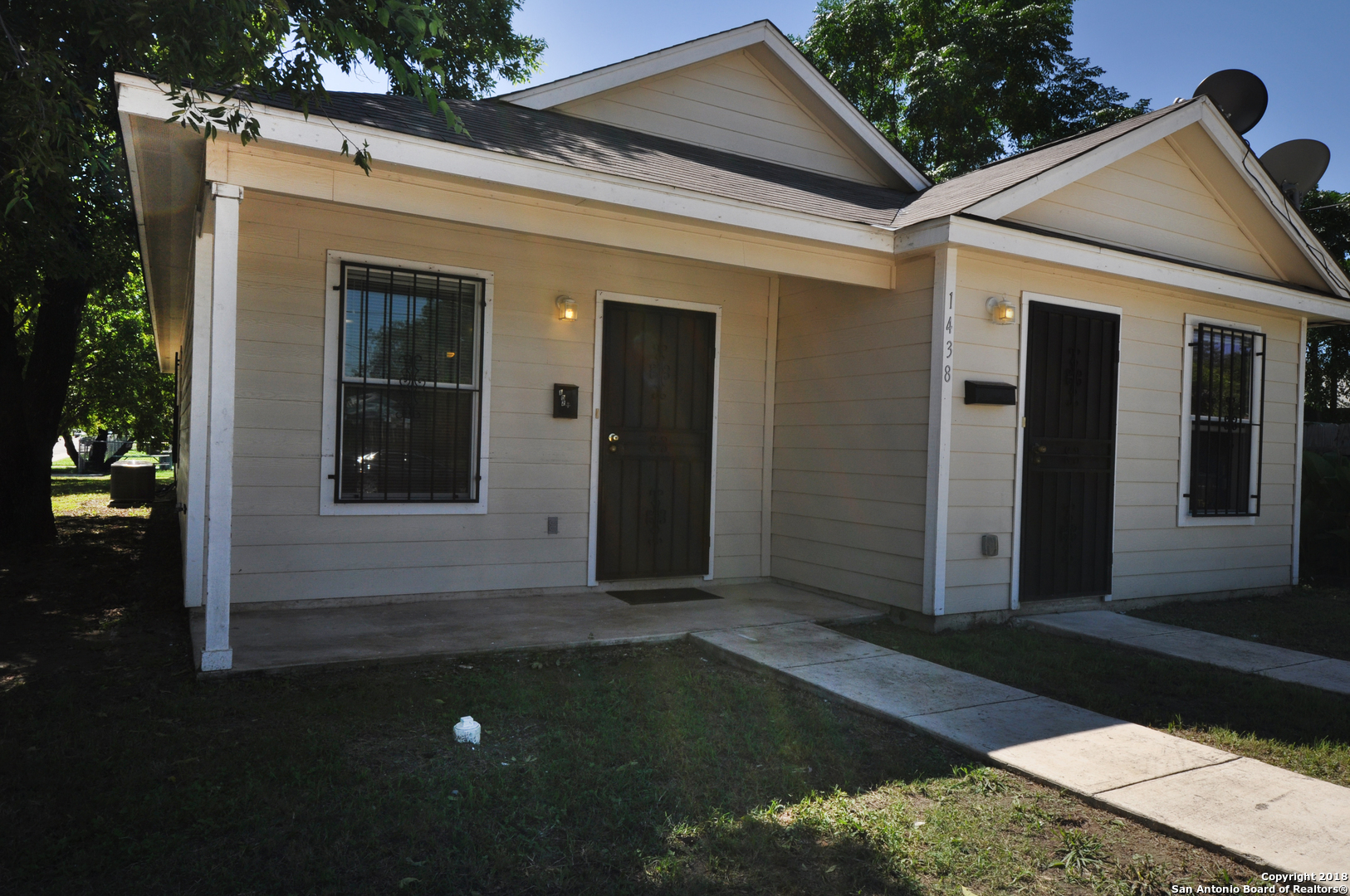 Property Photo:  523 Arthur St  TX 78202 