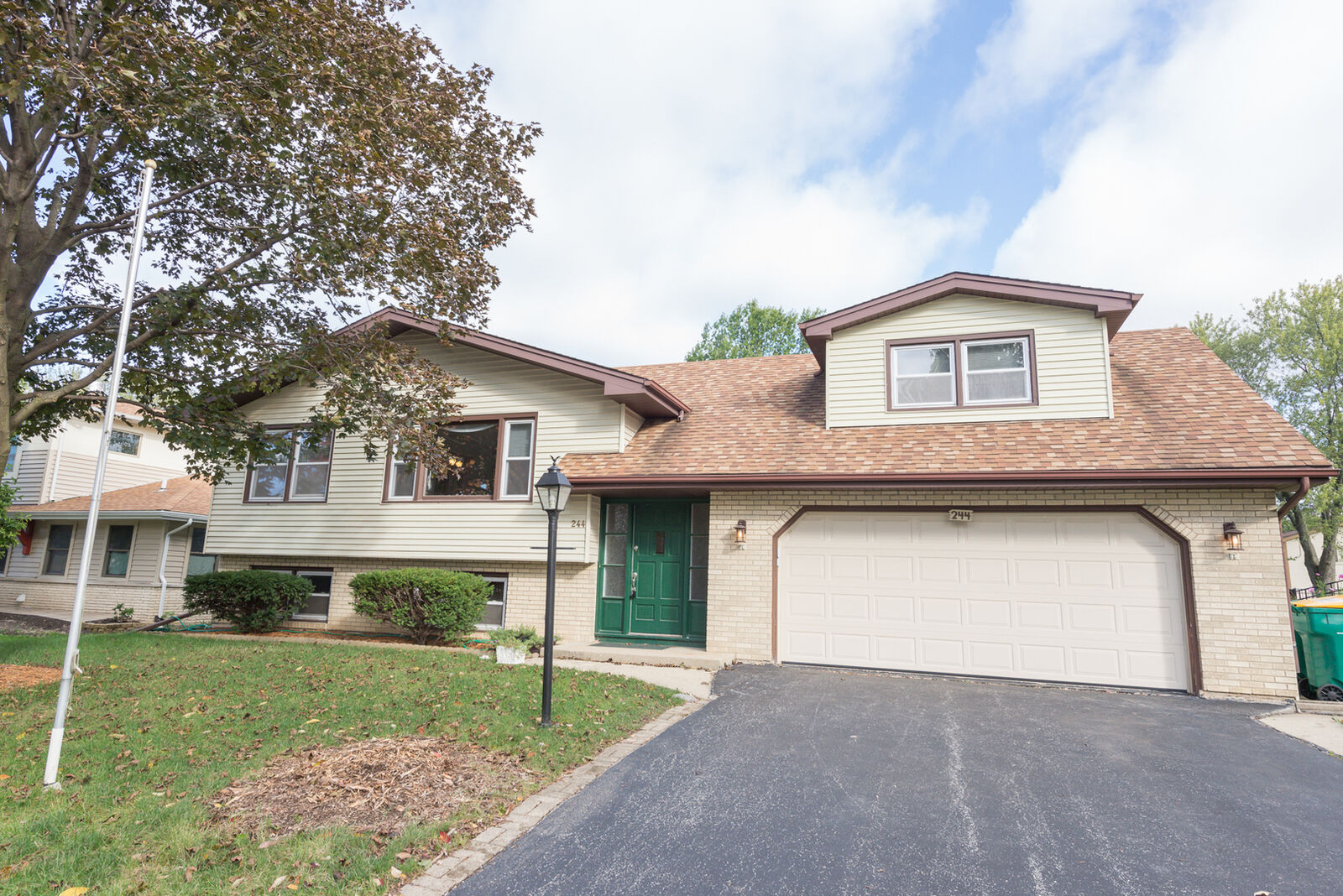 Property Photo: 244 Robinson Lane IL 60559