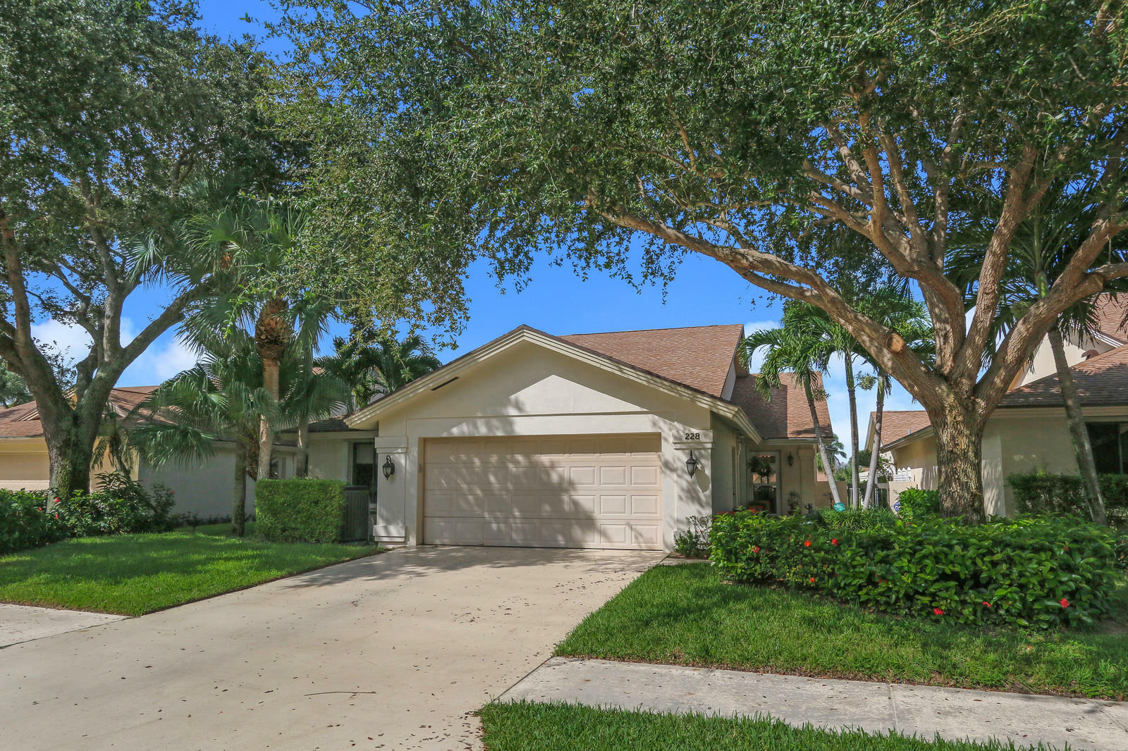 Property Photo:  228 E River Park Drive  FL 33477 