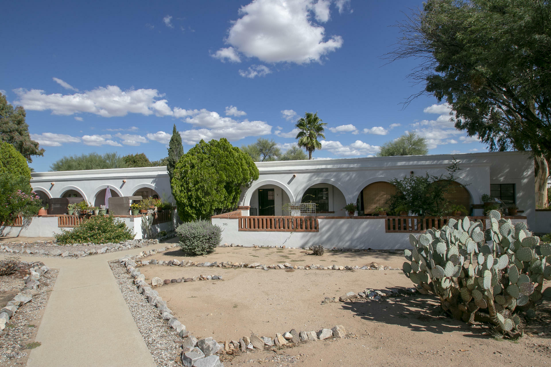 Property Photo:  393 S Paseo Cerro C  AZ 85614 