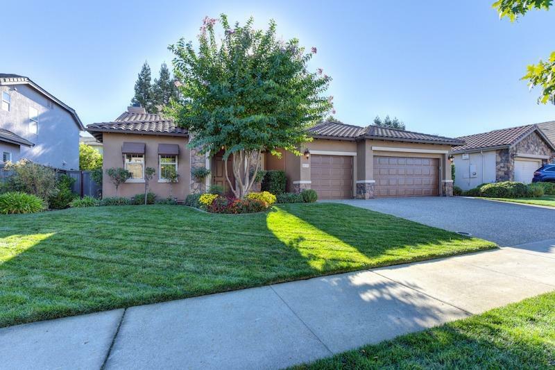 Property Photo: 6724 Rose Bridge Drive CA 95678