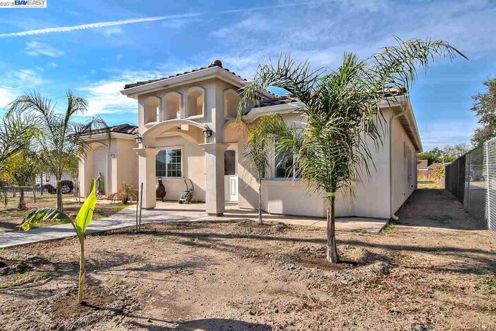 1999 S Adelbert Ave  Stockton CA 95215 photo