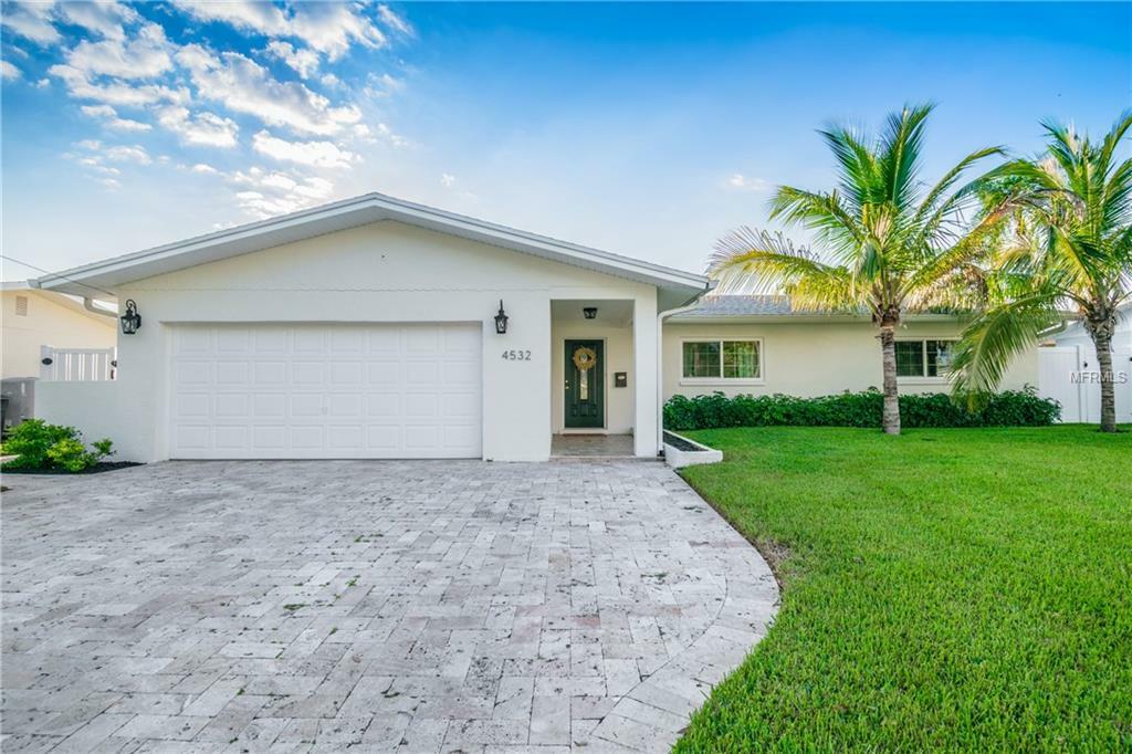 Property Photo:  4532 14th Street NE  FL 33703 