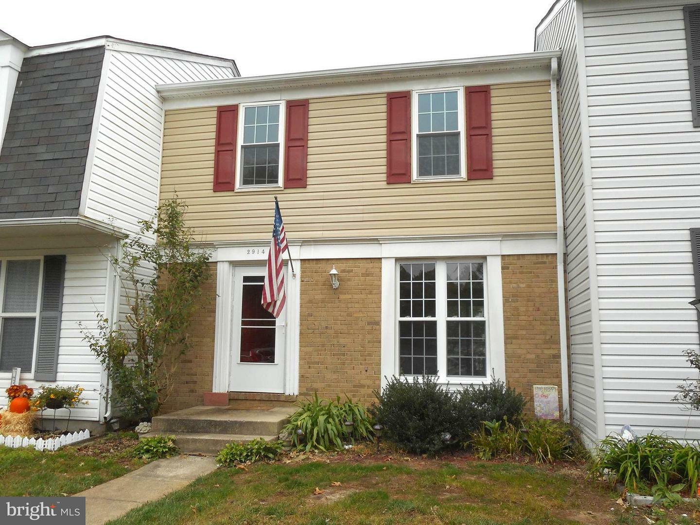 Property Photo:  2914 Madeira Court  VA 22192 