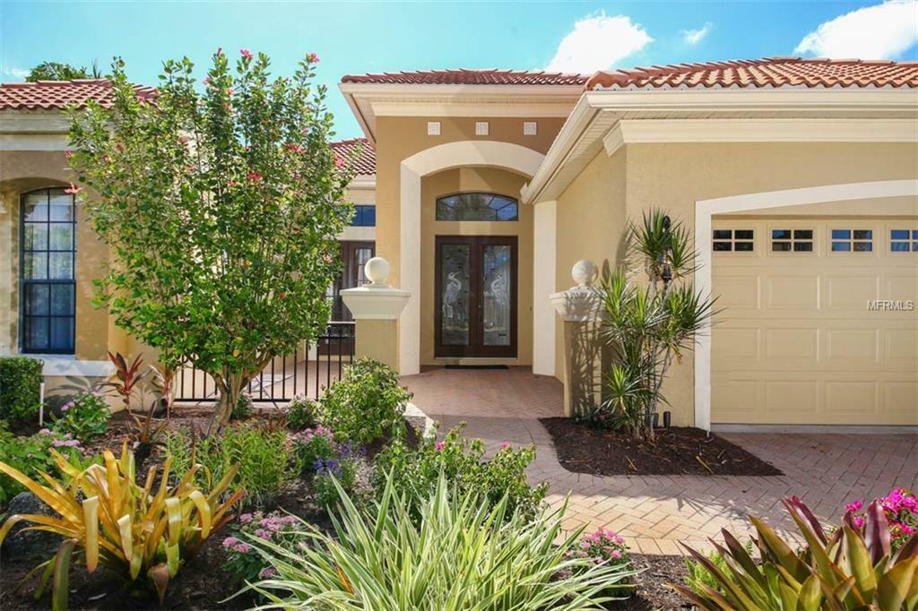 Property Photo:  7060 Whitemarsh Circle  FL 34202 