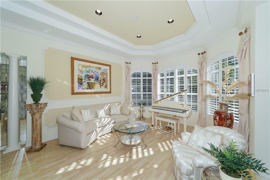 Property Photo: 6614 Windjammer Place FL 34202