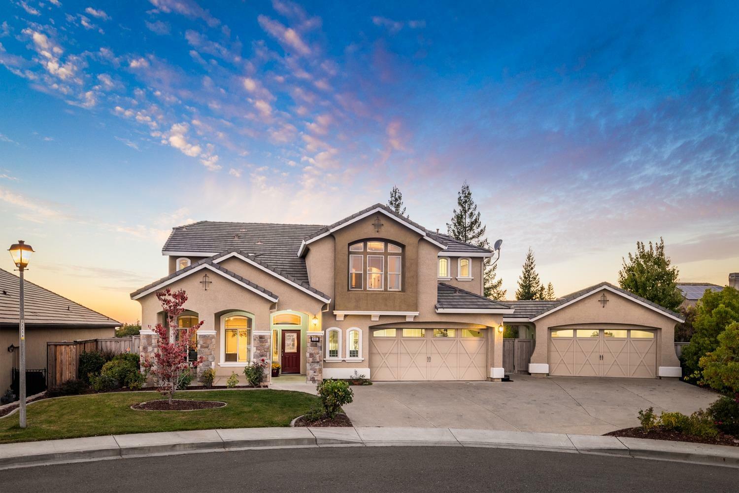 Property Photo: 940 Viewcrest Court CA 95603