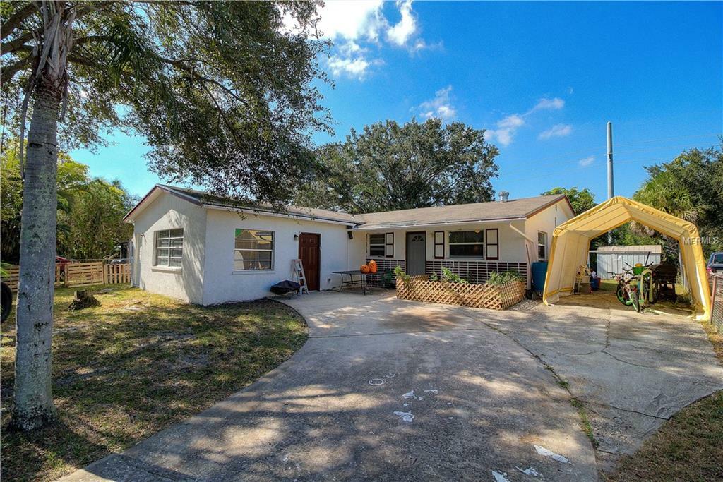 Property Photo:  3017 McCloud Circle  FL 34234 