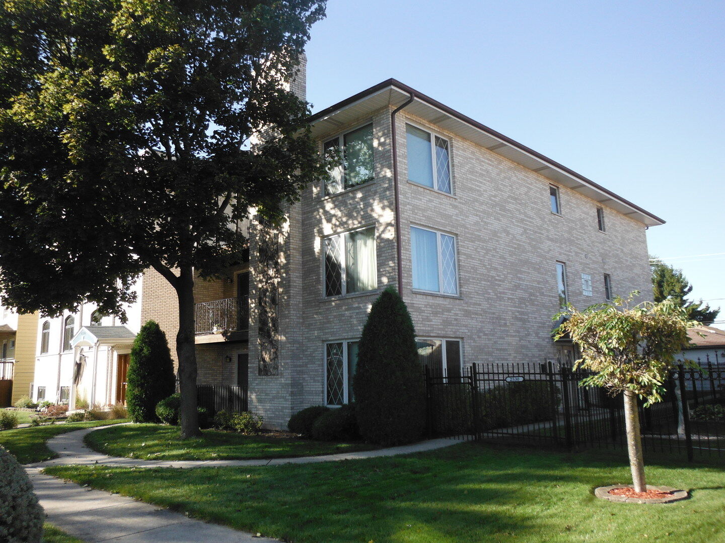 Property Photo: 2530 North 74th Avenue 1 IL 60707