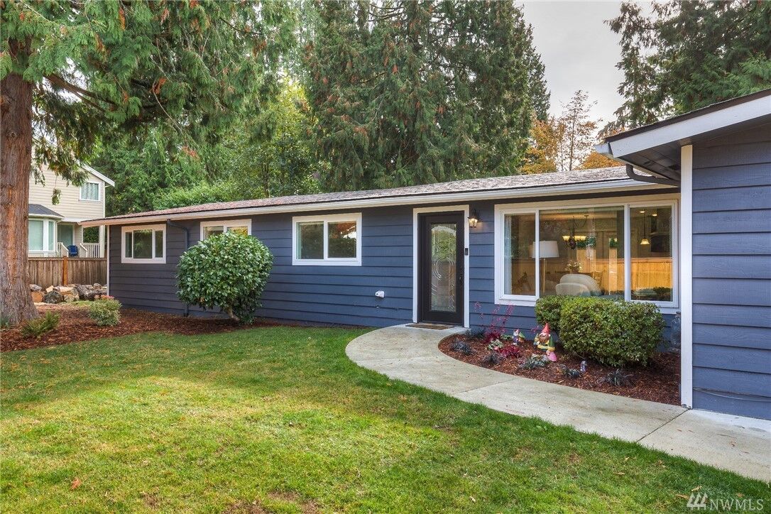 Property Photo: 7858 130th Ave NE WA 98033