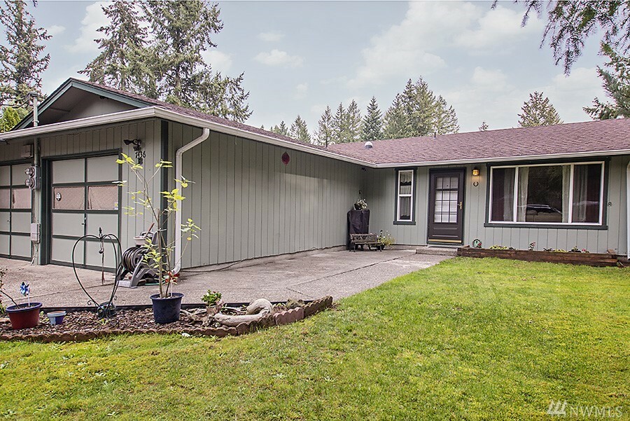 Property Photo:  7436 Mullen Rd SE A - B  WA 98503 