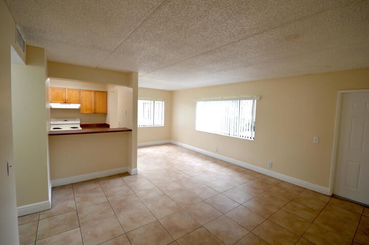 Property Photo: 504 Meadows Circle 504 FL 33436