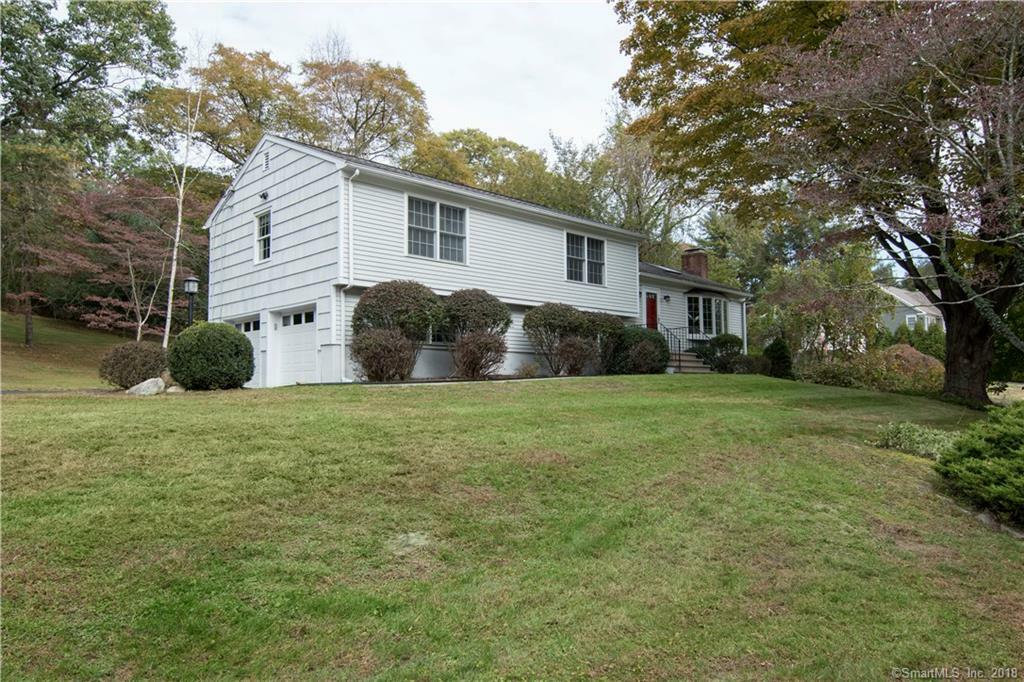 Property Photo: 14 Pleasant Valley Lane CT 06880