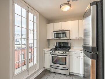 Property Photo:  61 6th St 5  NJ 07030 