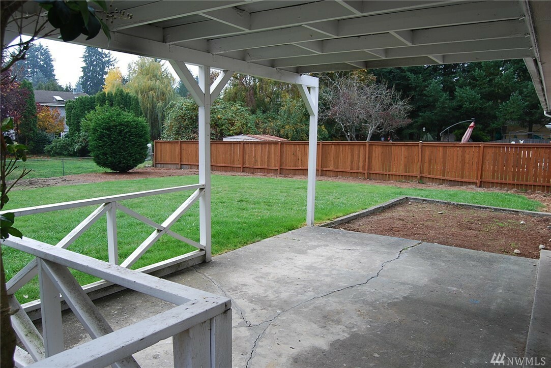 Property Photo:  4920 190th St SW  WA 98036 