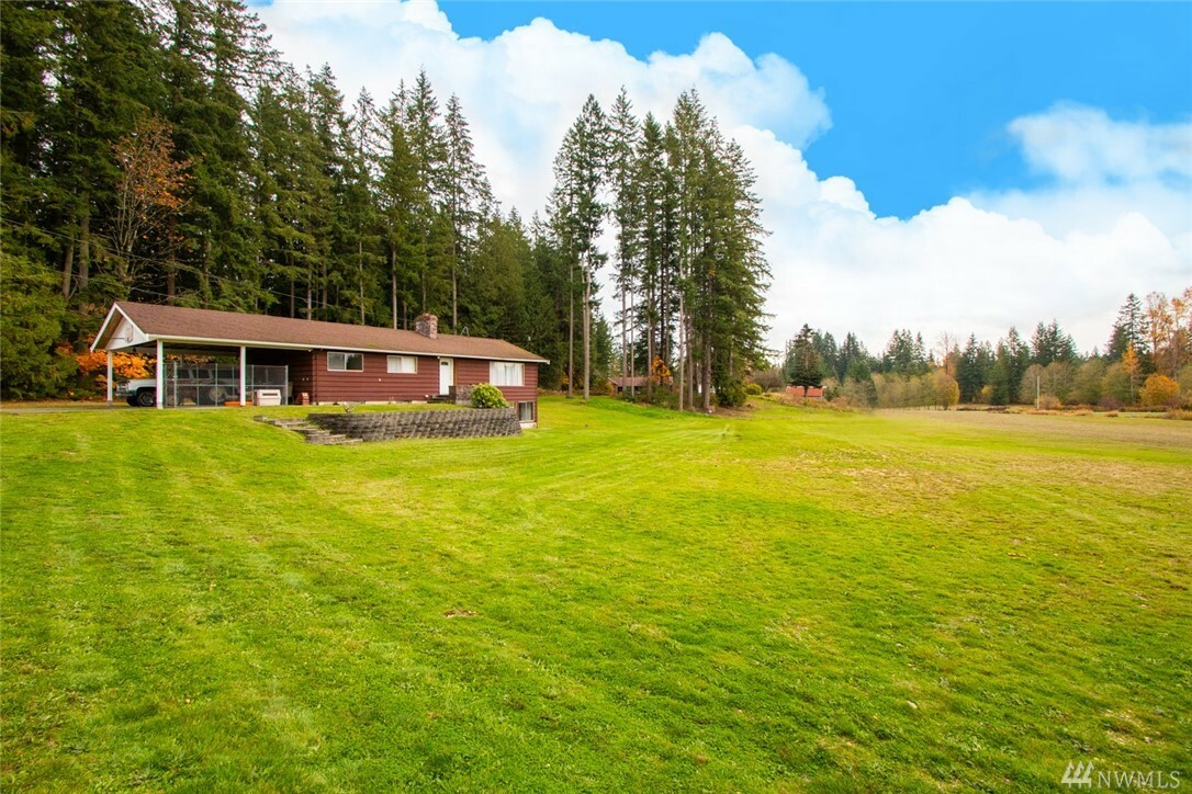 Property Photo:  6422 256th St NE  WA 98223 