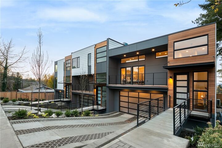 8721 114th Ave NE C  Kirkland WA 98033 photo