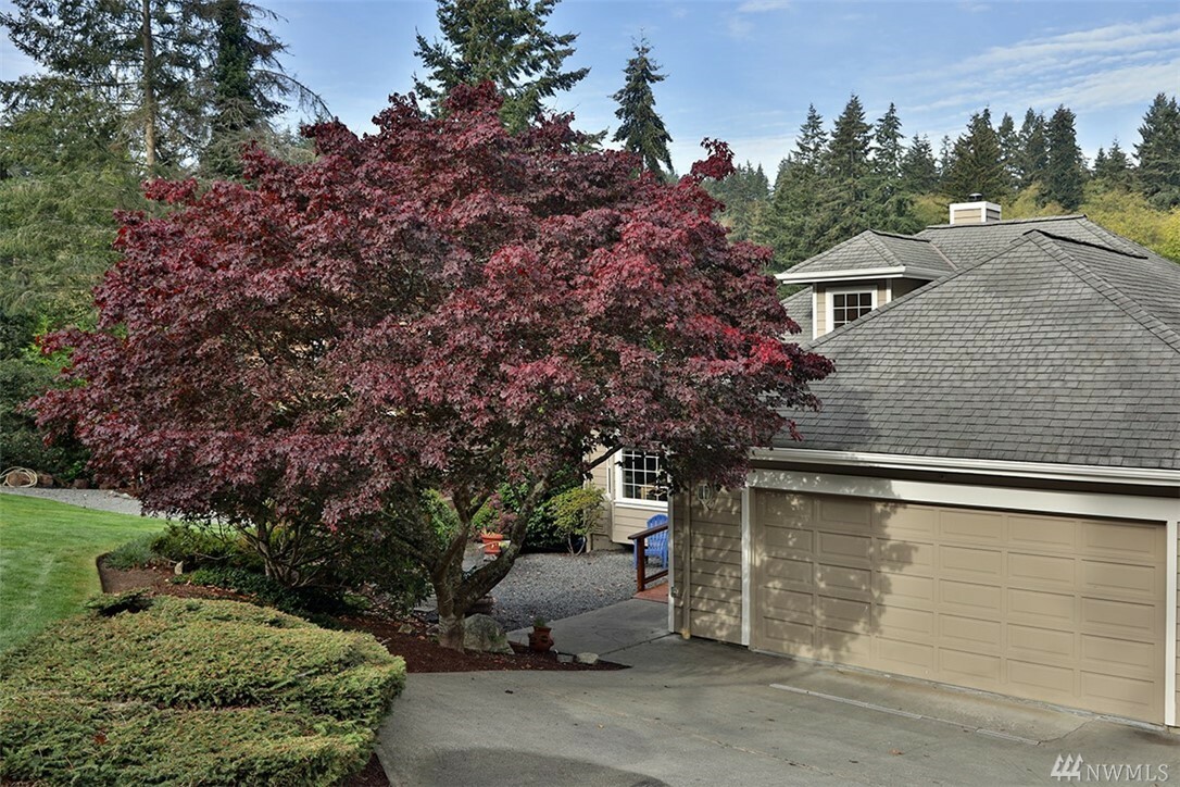 Property Photo: 1161 Honeymoon Lake Dr WA 98253