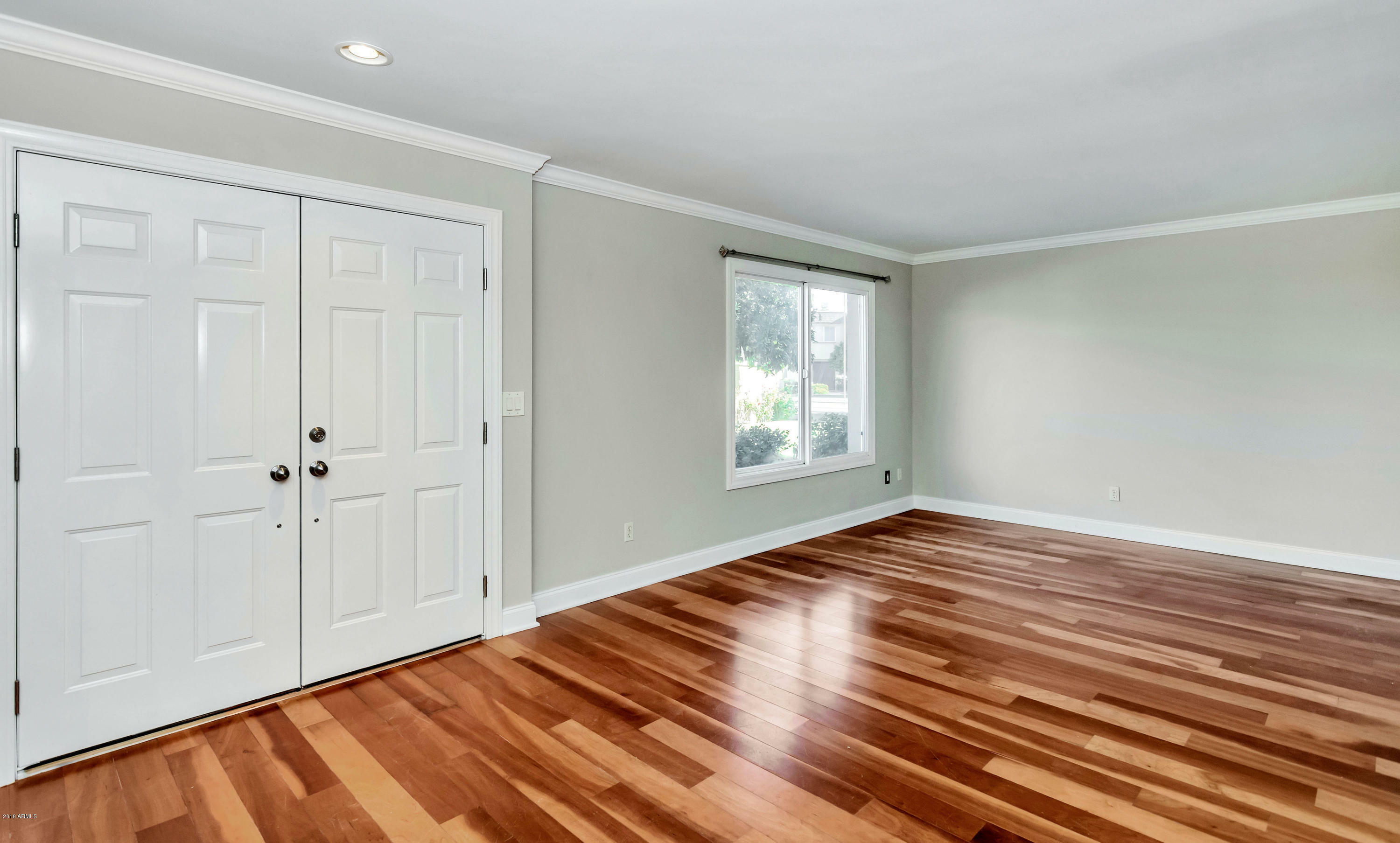 Property Photo: 5075 N Granite Reef Road AZ 85250