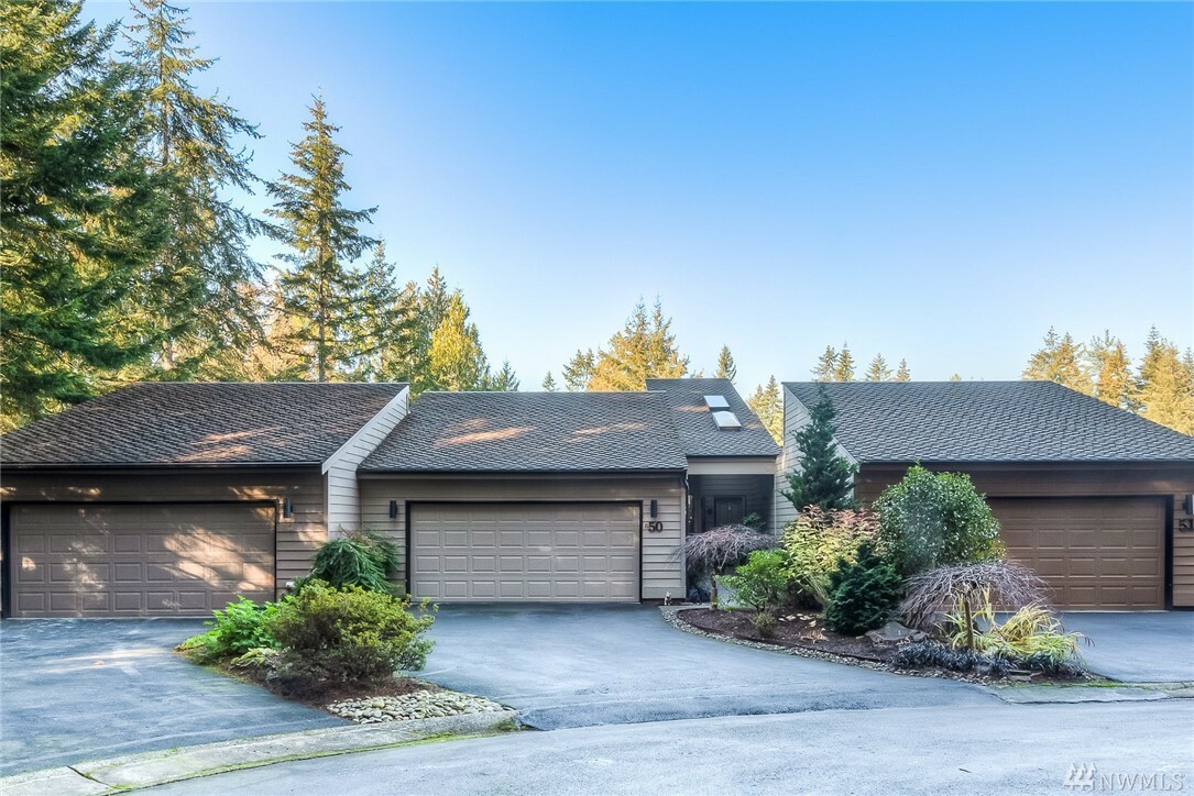 Property Photo:  15000 Village Green Dr 50  WA 98012 