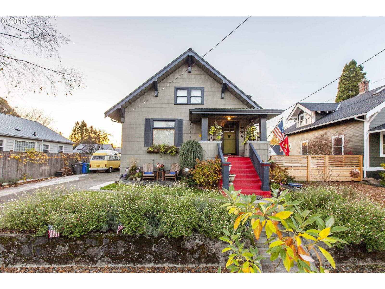 Property Photo:  2241 SE 31st Ave  OR 97214 