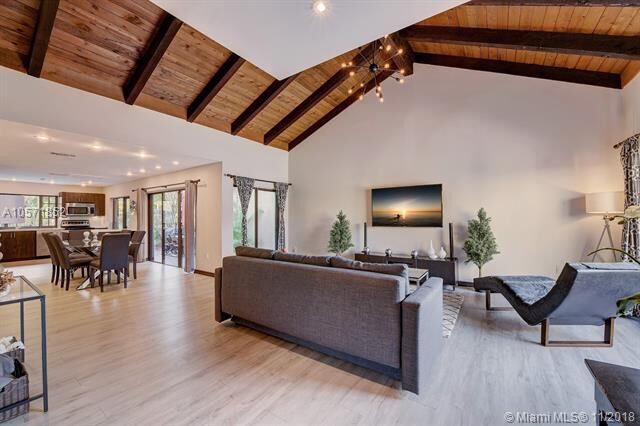 Property Photo:  1036 NE 202nd Ln  FL 33179 