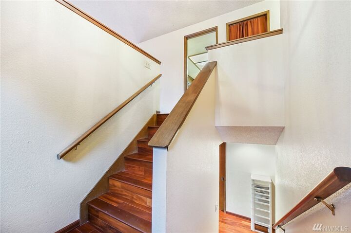 Property Photo: 9017 Park Rd WA 98026