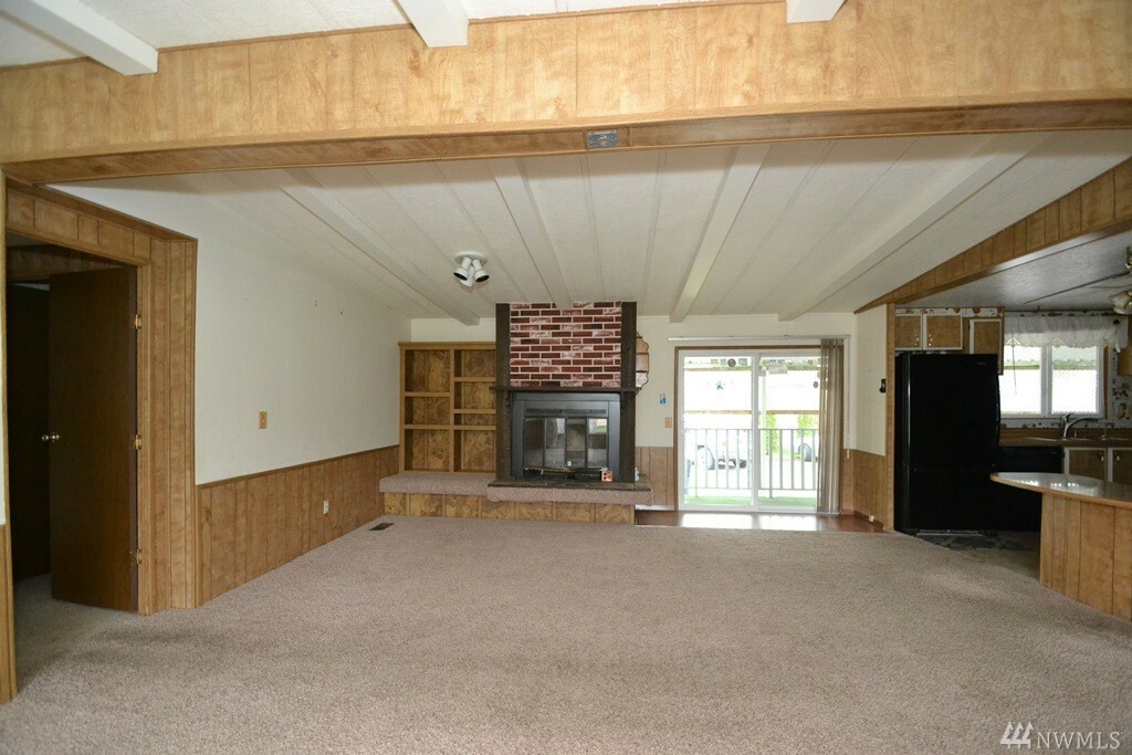 Property Photo:  5900 64th St NE 31  WA 98270 