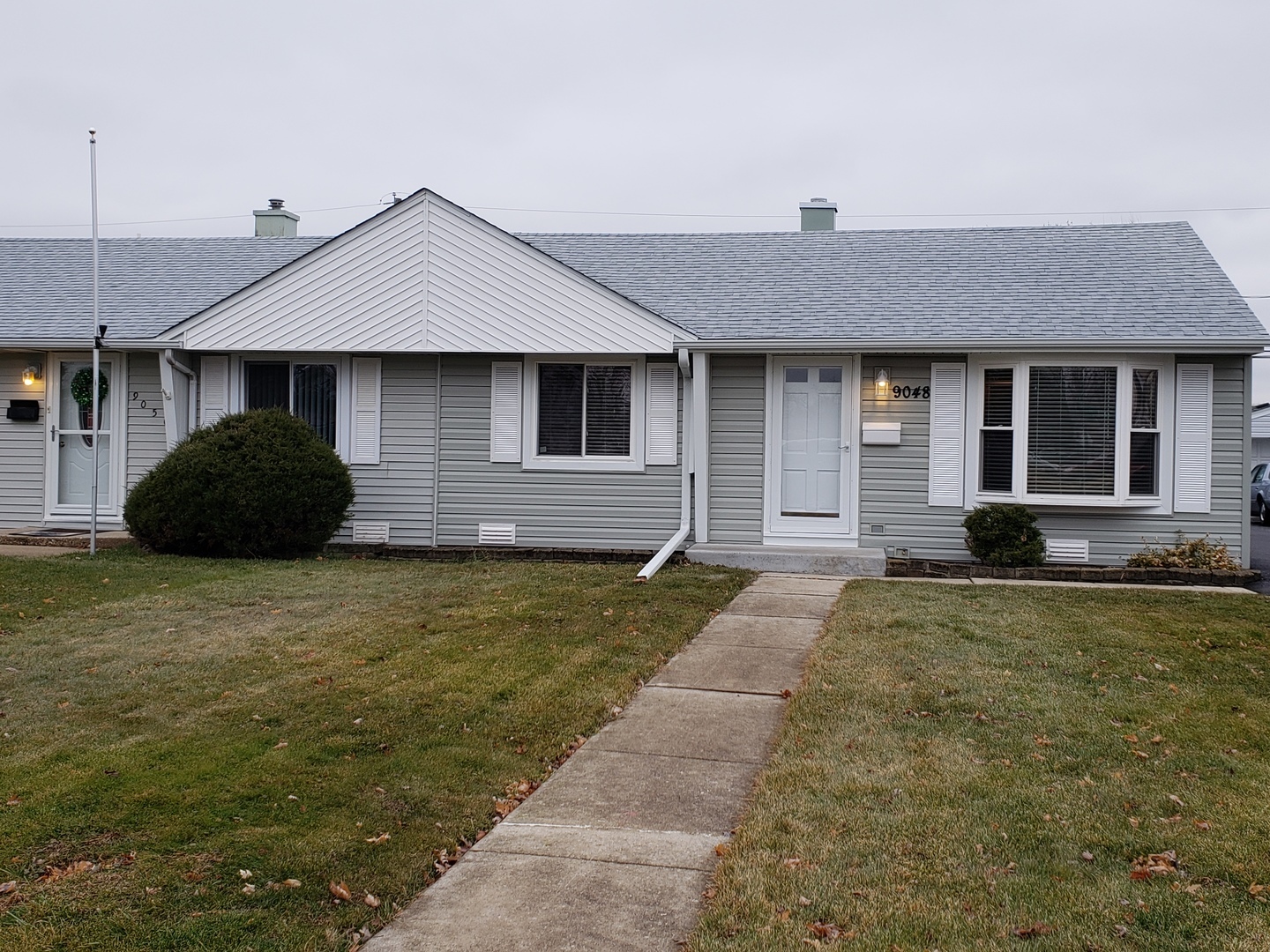 Property Photo:  9048 South Knox Avenue  IL 60456 