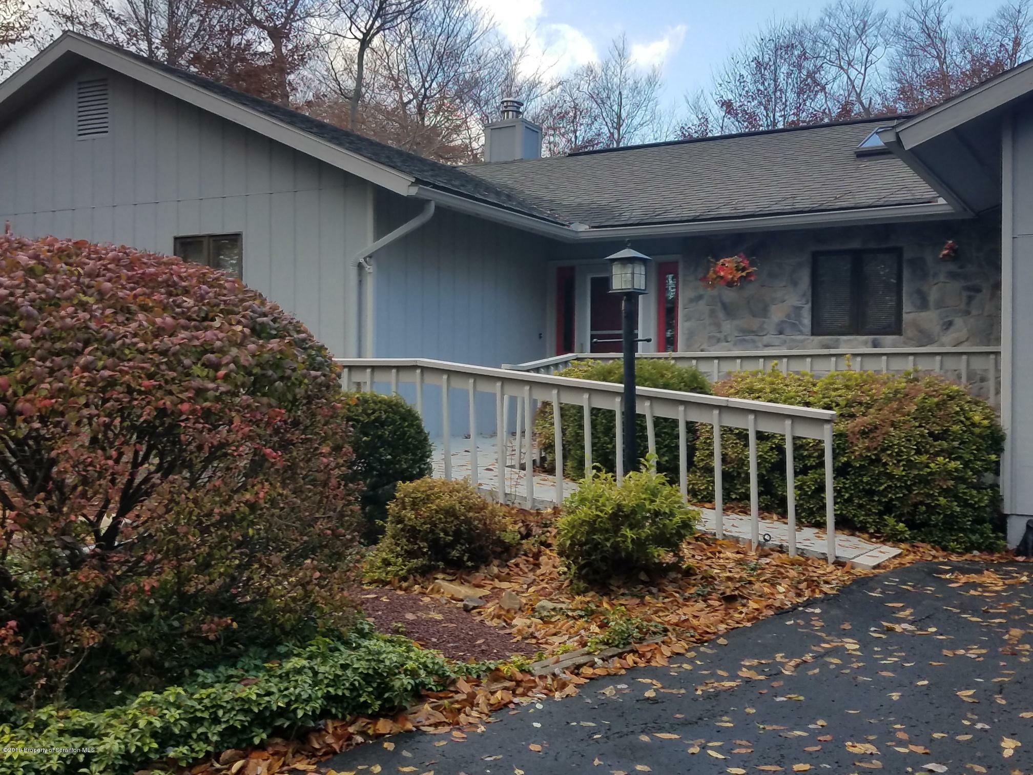 Property Photo:  107 Pebble Beach Road  PA 18466 