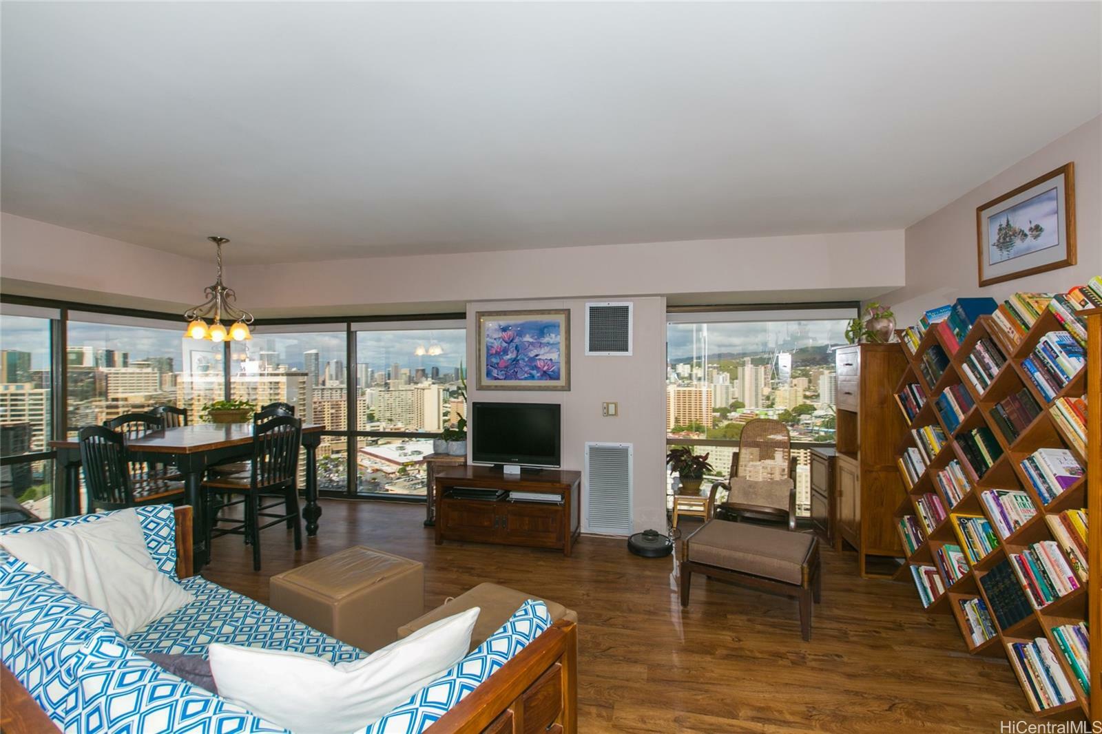 Property Photo:  1750 Kalakaua Avenue 2801  HI 96826 