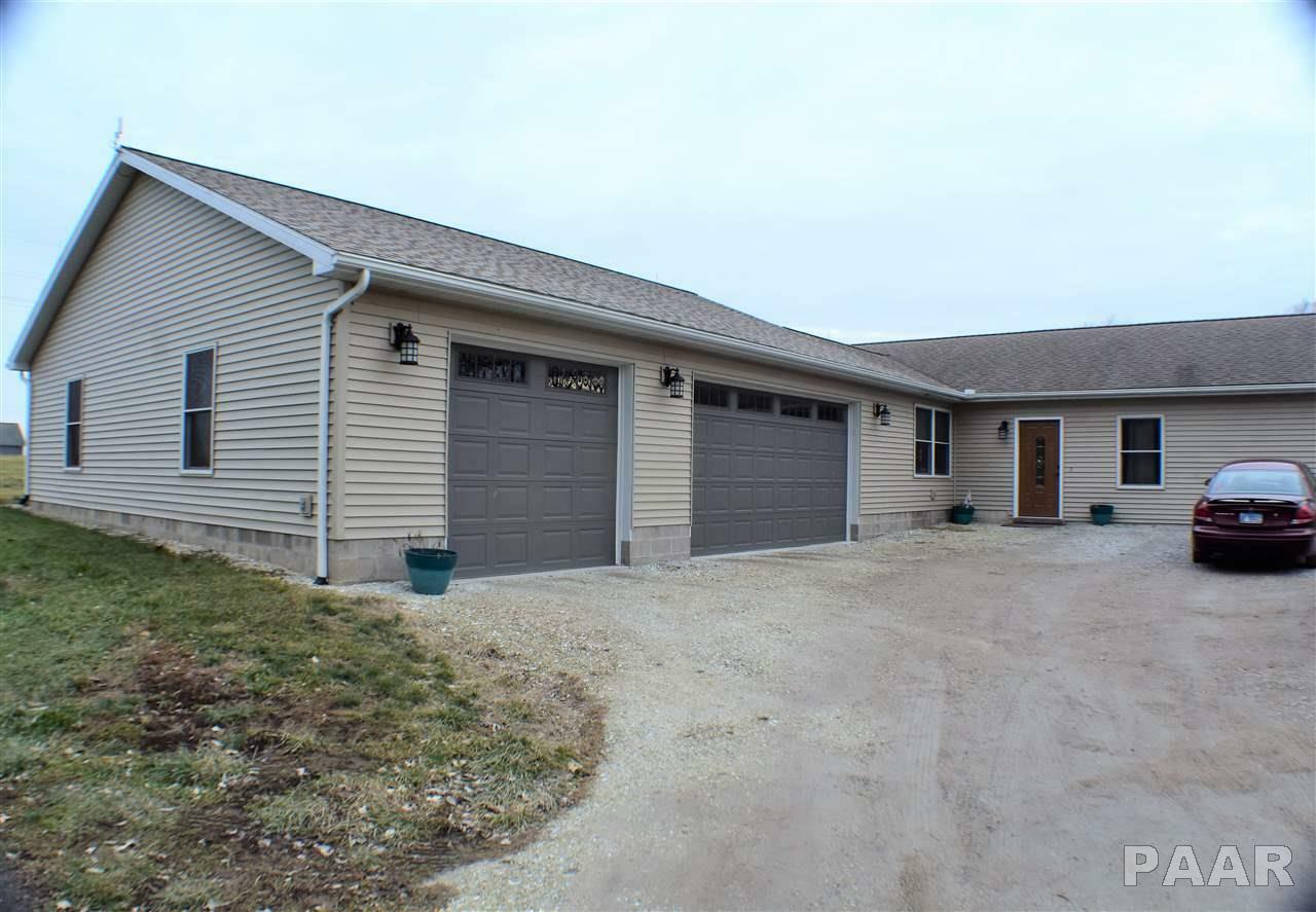 Property Photo:  106 Elm  IL 61524 