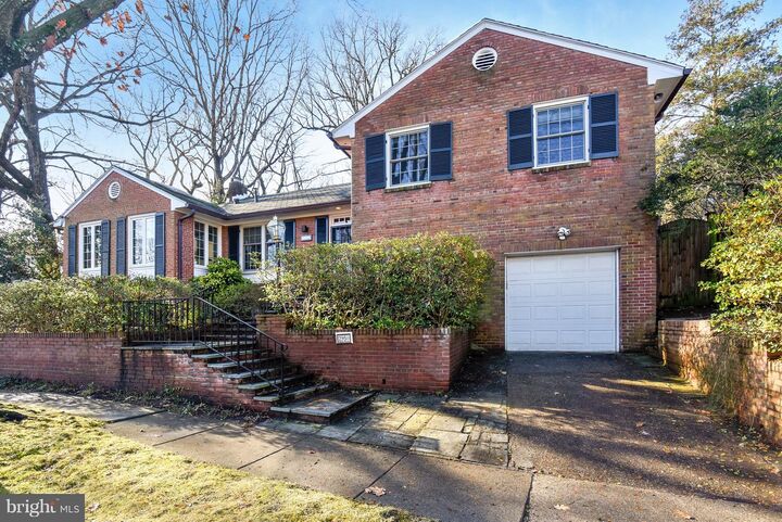 2950 Garfield Terrace NW  Washington DC 20008 photo