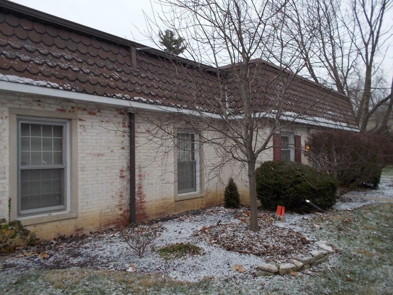 Property Photo:  2760 Chateau Circle 64  OH 43221 