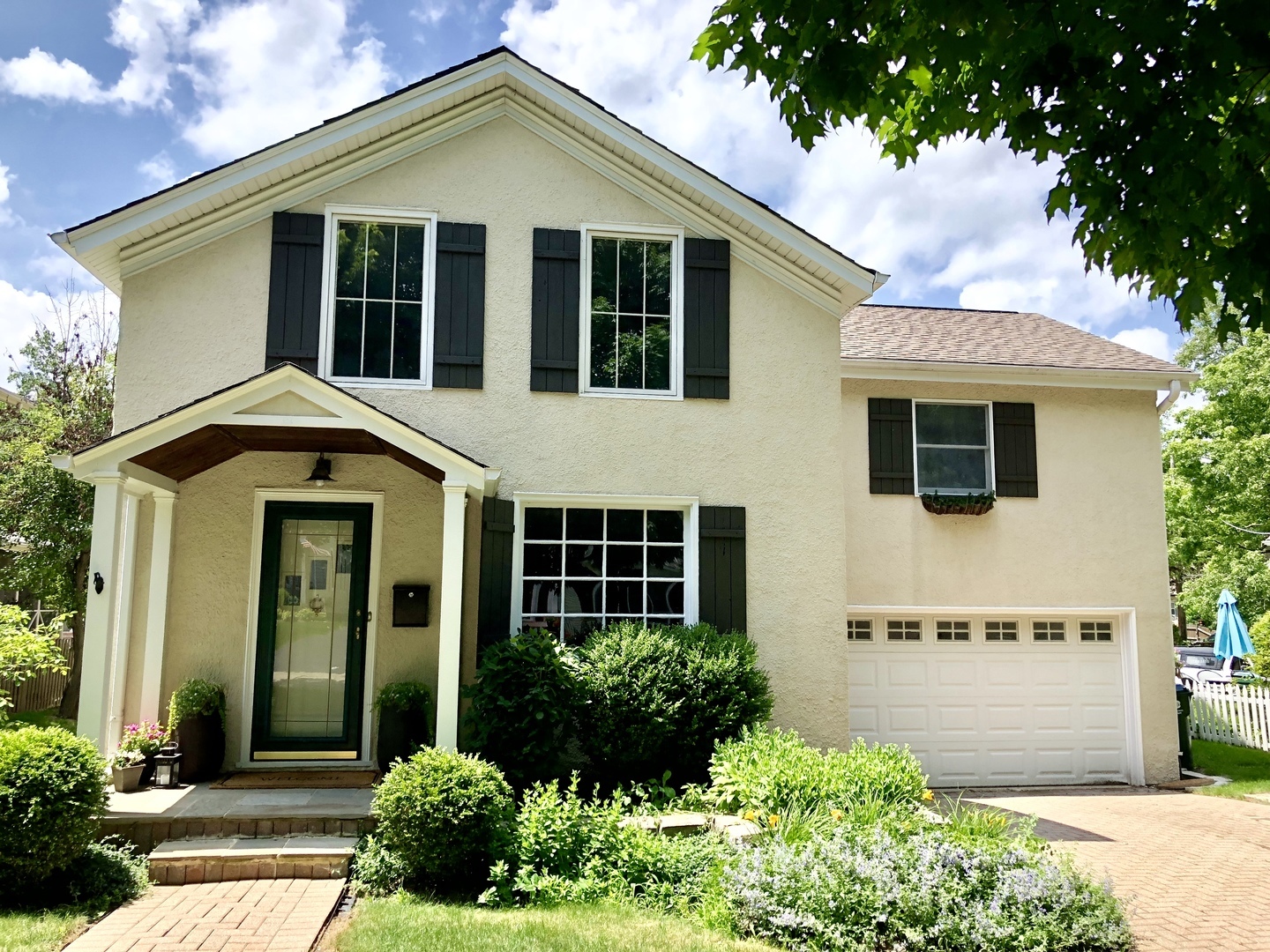 Property Photo: 518 Prairie Avenue IL 60010