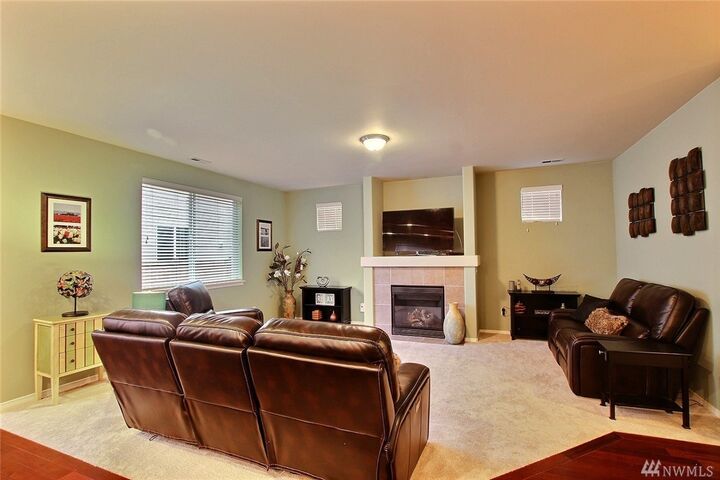 Property Photo:  27816 242nd Place SE  WA 98038 