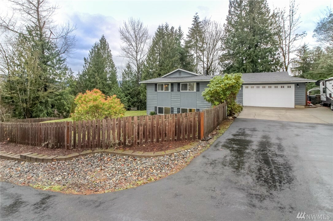 Property Photo:  17010 193rd Ave SE  WA 98058 