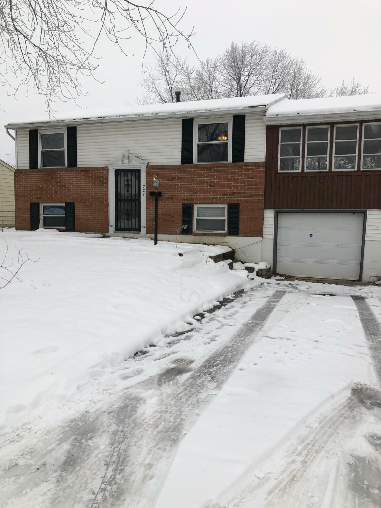 Property Photo:  724 Bradwell Drive  OH 43207 