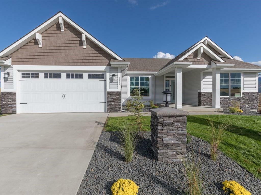 Property Photo: 1418 S Cavalier St WA 99016