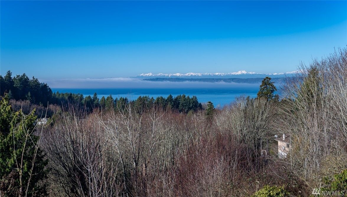 Property Photo:  30645 26th Ave SW  WA 98023 