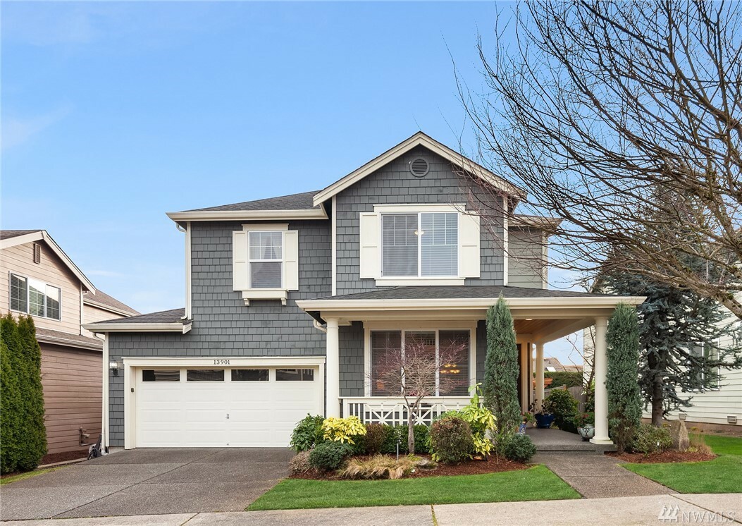 Property Photo:  13901 SE 87th St  WA 98059 